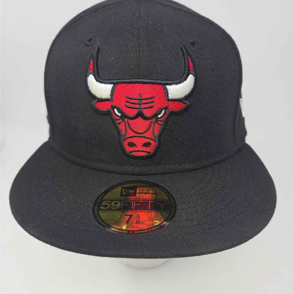 New Era NBA Chicago Bulls 59FIFTY 6X NBA Finals Champions Fitted Size 7 5/8